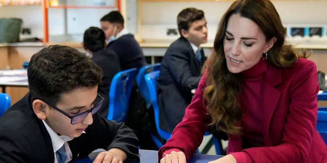 Duchess Kate Joins Science Lesson At North London School
