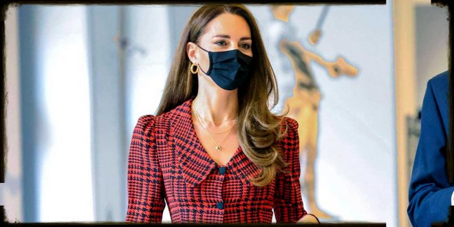 Duchess Kate Visits The London's V&A Museum