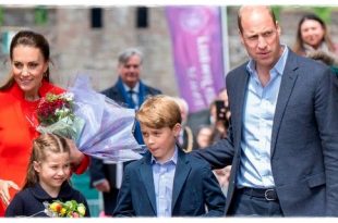 Kate's Awkward Blunder While Buying School Shoes For Her Kids