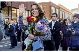 Princess Kate Greets Well-Wishers At Harvard With Impromptu Walkabout