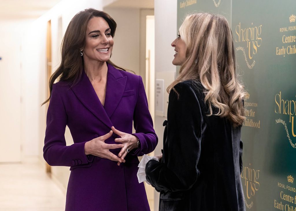 Kate Middleton speaking with Fearne Cotton