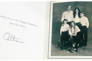 A Royal Fan Revealed In Full Prince William And Princess Kate's Christmas Card
