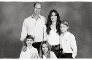 A Closer Look at Kate and William's Hidden Signal in 2023 Christmas Card